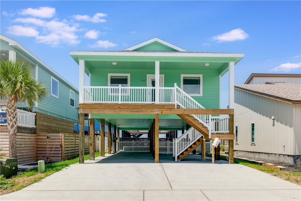 199 Flounder Dr, Port Aransas, TX 78373