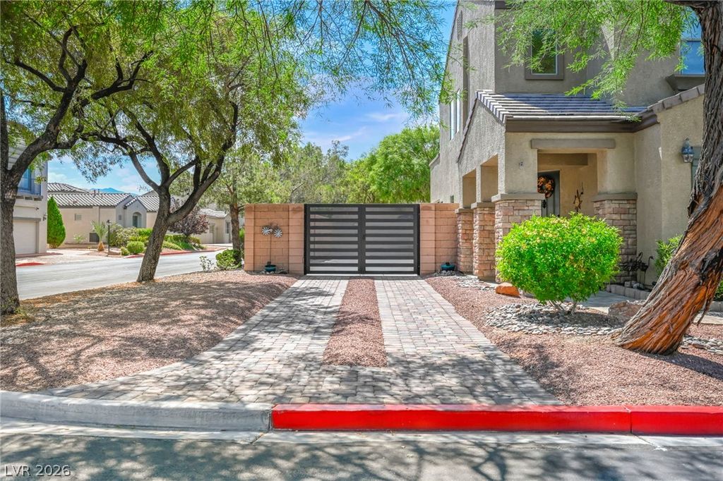 8013 Flambeau Street, Las Vegas, NV 89131 — photo 2