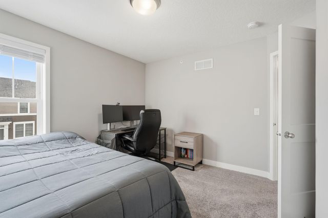 4986 93rd Lane N, Brooklyn Park, MN 55443