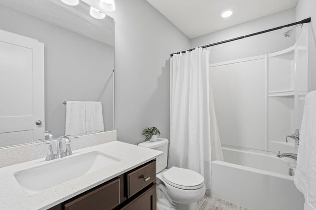 4986 93rd Lane N, Brooklyn Park, MN 55443