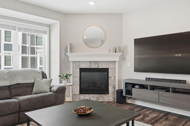 4986 93rd Lane N, Brooklyn Park, MN 55443