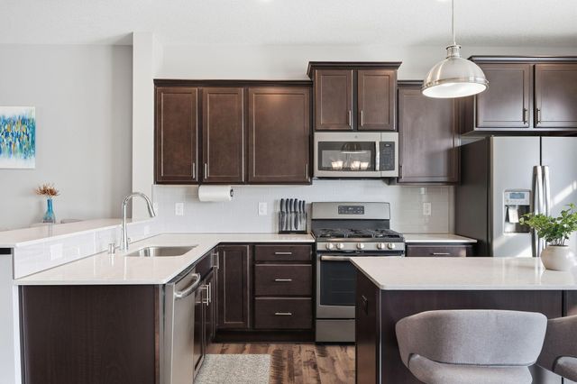 4986 93rd Lane N, Brooklyn Park, MN 55443