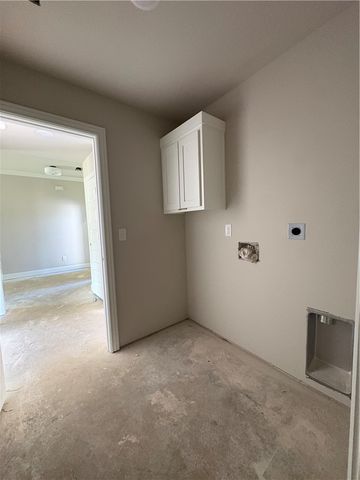 2905 S 2nd Street, Rogers, AR 72758