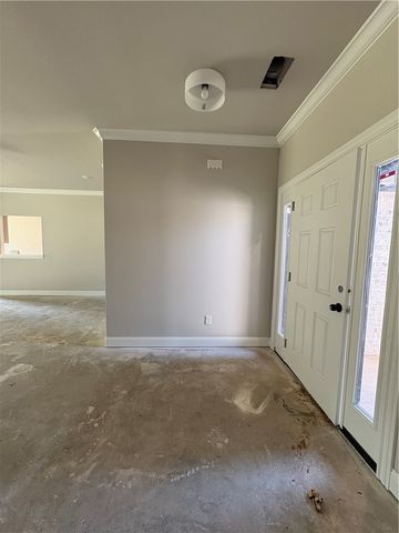 2905 S 2nd Street, Rogers, AR 72758