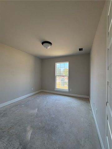 2905 S 2nd Street, Rogers, AR 72758