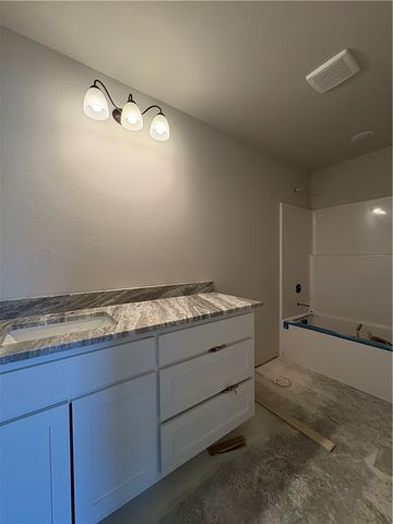 2905 S 2nd Street, Rogers, AR 72758