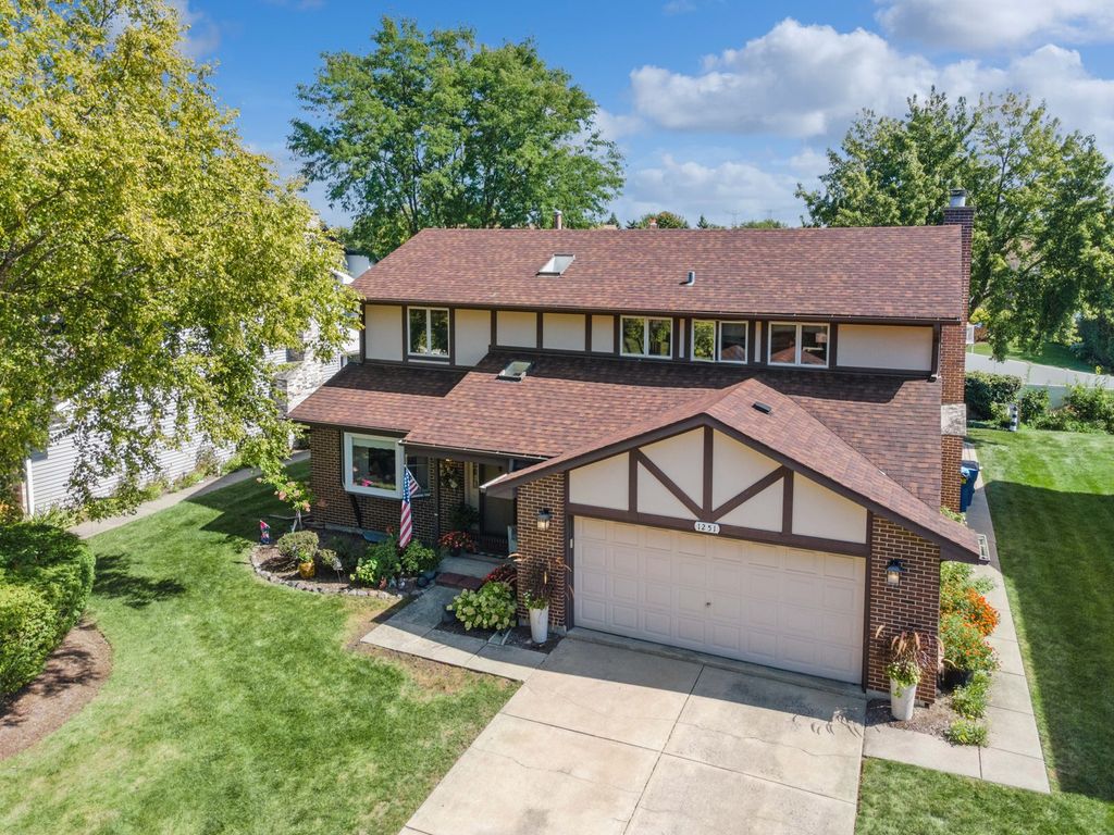 1251 N Scarlet Drive, Addison, IL 60101 — exterior