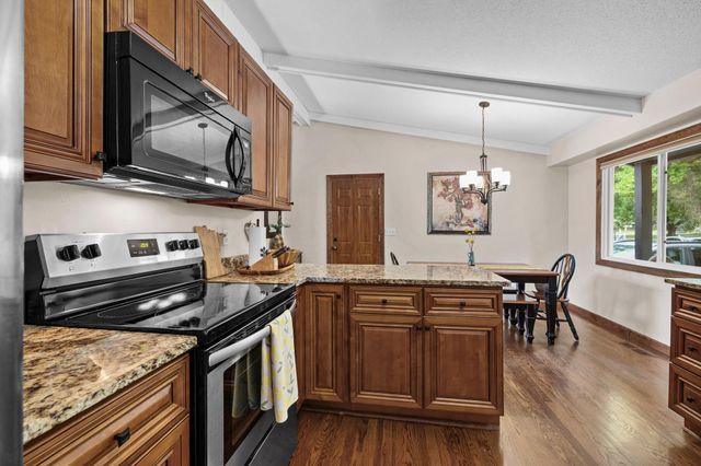 7835 Berkshire Lane N, Maple Grove, MN 55311