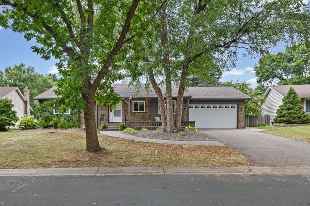7835 Berkshire Lane N, Maple Grove, MN 55311