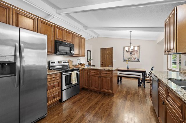 7835 Berkshire Lane N, Maple Grove, MN 55311