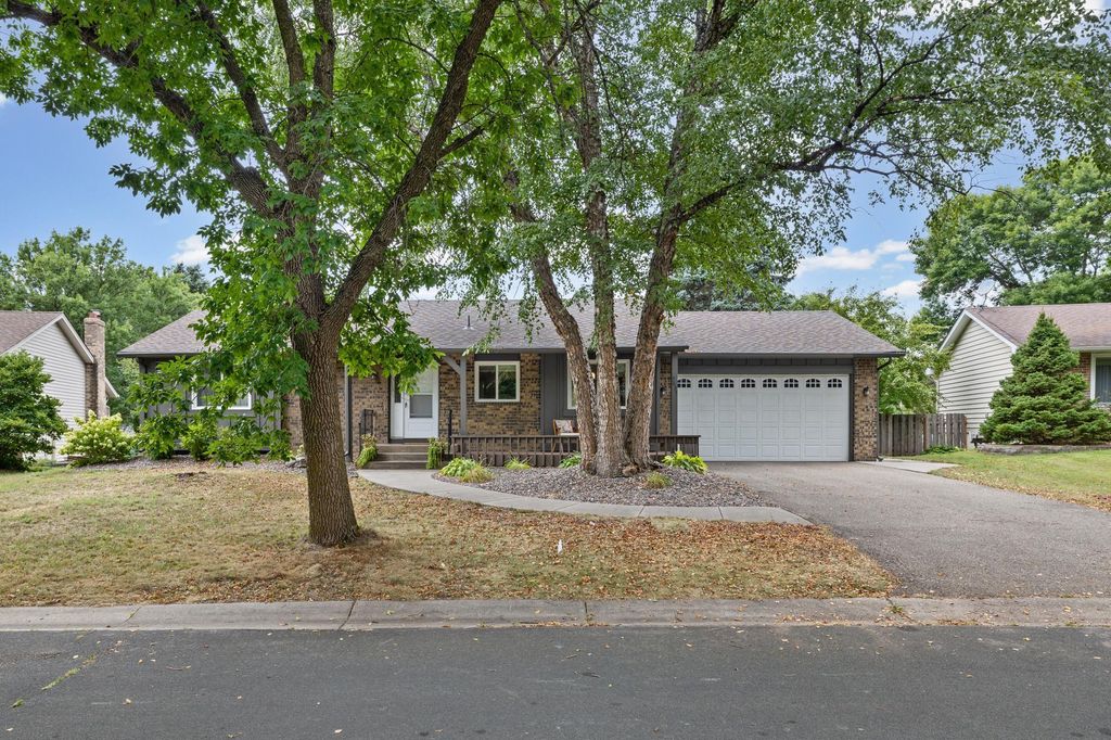 7835 Berkshire Lane N, Maple Grove, MN 55311 — photo 2