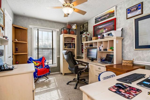 1800 Thornton Street, Leavenworth, KS 66048