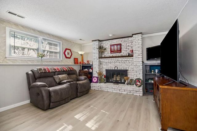 1800 Thornton Street, Leavenworth, KS 66048