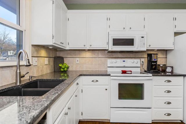 1800 Thornton Street, Leavenworth, KS 66048