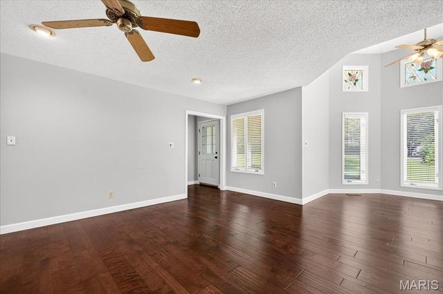 196 Creek Bottom Road, Labadie, MO 63055