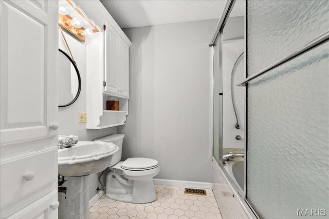 196 Creek Bottom Road, Labadie, MO 63055