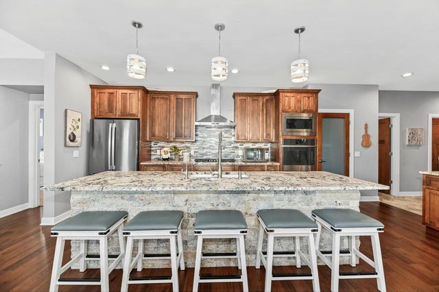 6714 Burma ROAD, Waterford, WI 53185