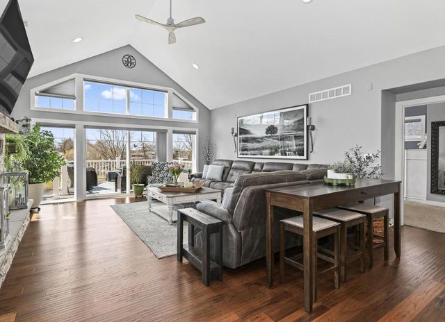 6714 Burma ROAD, Waterford, WI 53185