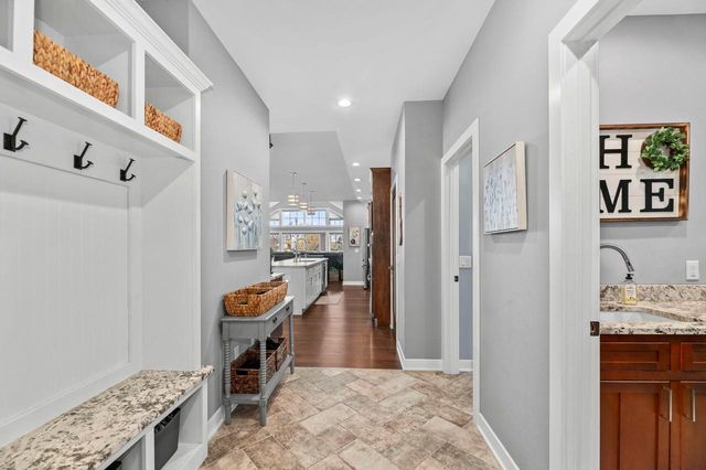 6714 Burma ROAD, Waterford, WI 53185