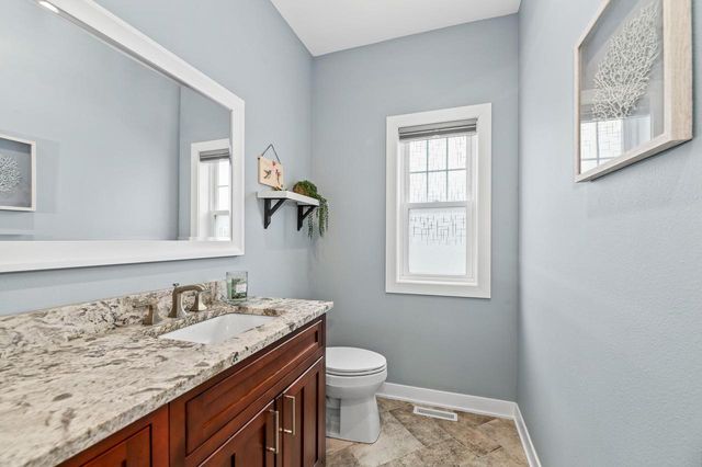 6714 Burma ROAD, Waterford, WI 53185