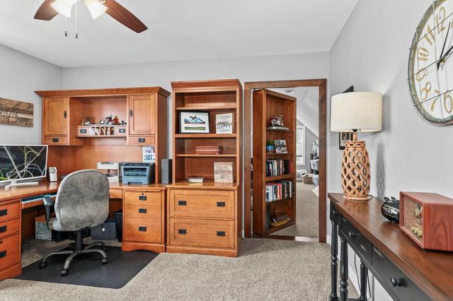 6714 Burma ROAD, Waterford, WI 53185