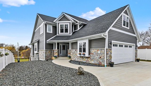 6714 Burma ROAD, Waterford, WI 53185