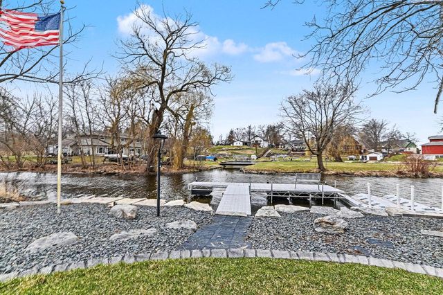 6714 Burma ROAD, Waterford, WI 53185