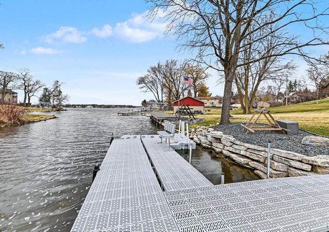 6714 Burma ROAD, Waterford, WI 53185