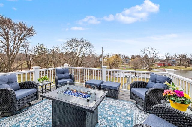 6714 Burma ROAD, Waterford, WI 53185