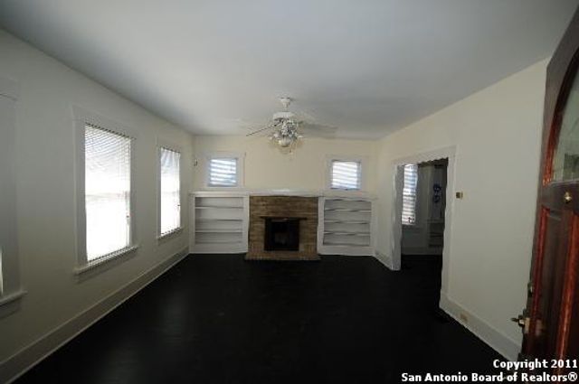 423 W Huisache, San Antonio, TX 78212