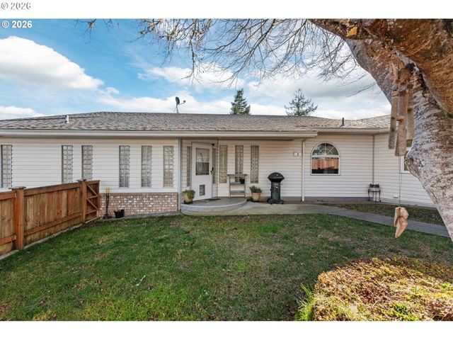 770 18TH Ave, Coos Bay, OR 97420