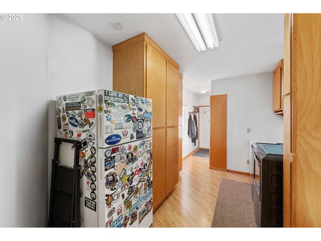 770 18TH Ave, Coos Bay, OR 97420