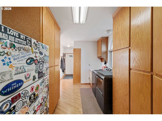 770 18TH Ave, Coos Bay, OR 97420