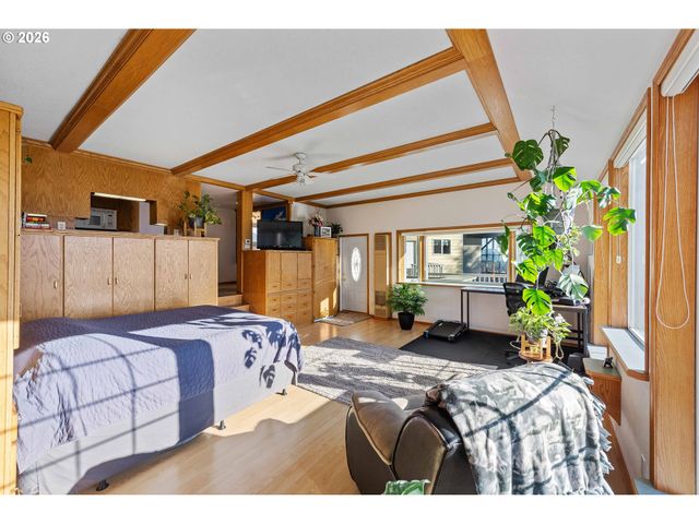 770 18TH Ave, Coos Bay, OR 97420