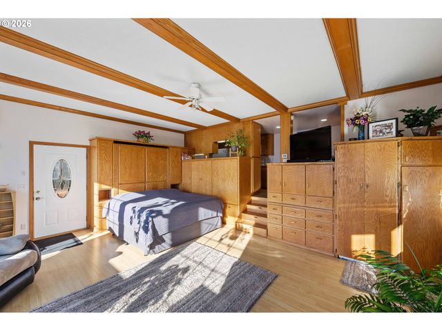 770 18TH Ave, Coos Bay, OR 97420