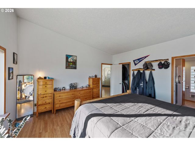 770 18TH Ave, Coos Bay, OR 97420