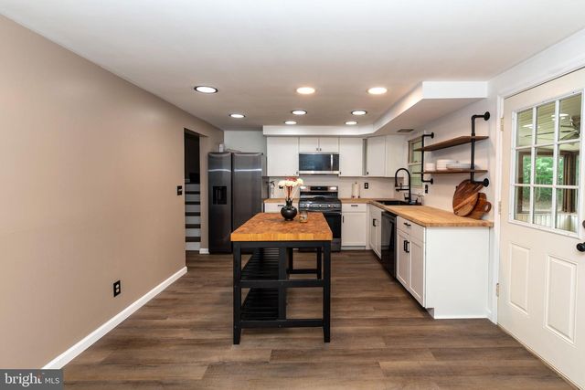 815 BERRYWOOD LN, Absecon, NJ 08205