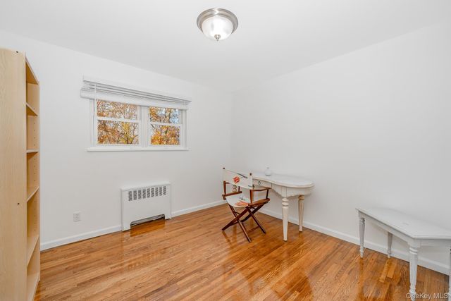 3 Brewster Gate, Massapequa, NY 11758