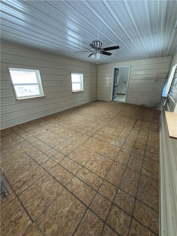 455 Adrian Sherrett Rd, Washington Twp, PA 16210