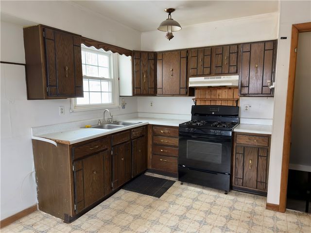 455 Adrian Sherrett Rd, Washington Twp, PA 16210