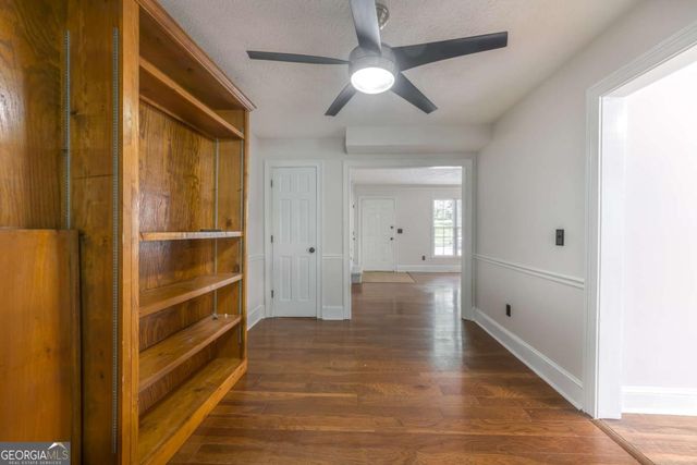 61 Powers Ferry Manor SE, Marietta, GA 30067