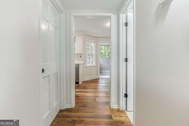 61 Powers Ferry Manor SE, Marietta, GA 30067