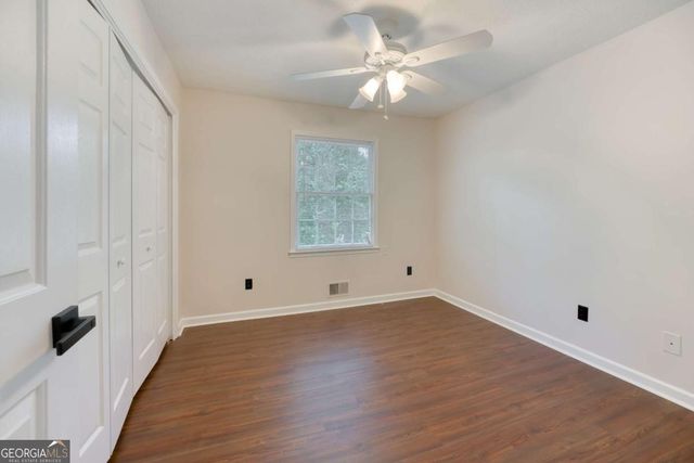 61 Powers Ferry Manor SE, Marietta, GA 30067