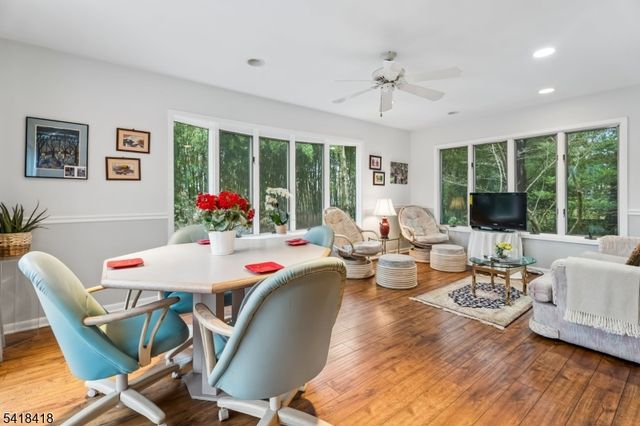 77 Hansell Rd, New Providence Boro, NJ 07974