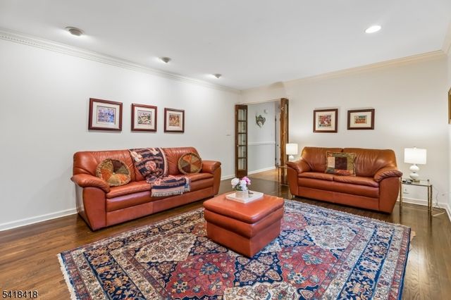 77 Hansell Rd, New Providence Boro, NJ 07974