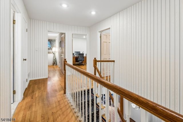 77 Hansell Rd, New Providence Boro, NJ 07974