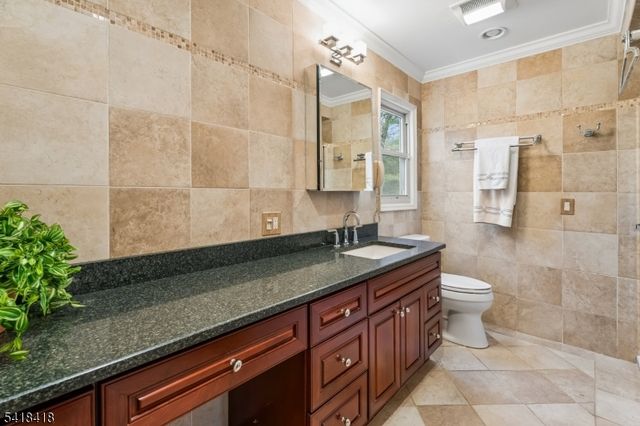 77 Hansell Rd, New Providence Boro, NJ 07974