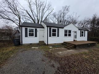 3724 Hewlett Dr, Nashville, TN 37211