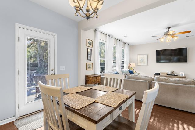 1301 Merchant Court, Mount Pleasant, SC 29466