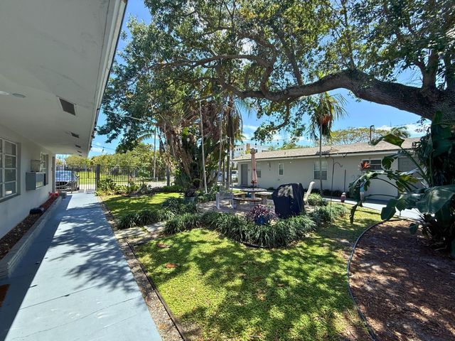 627 NE 10th Avenue 4, Fort Lauderdale, FL 33304